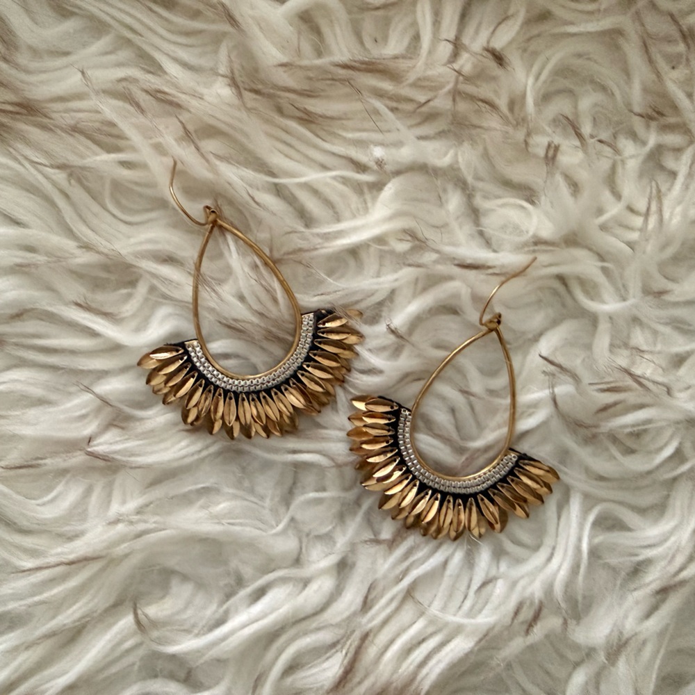 Stella & Dot Pegasus Earings